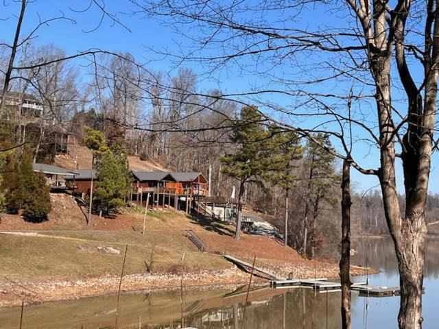 Holiday Hills Resort Eddyville Exterior photo