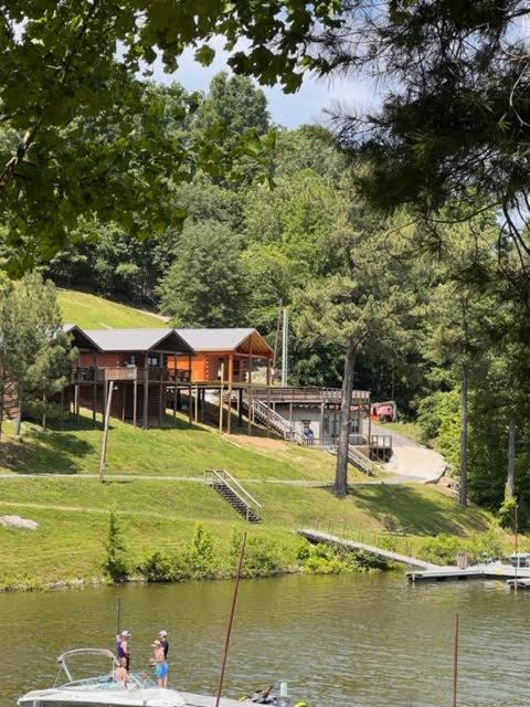 Holiday Hills Resort Eddyville Exterior photo