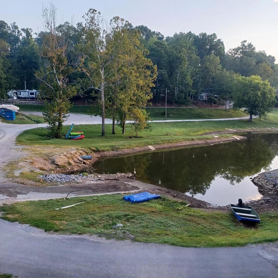 Holiday Hills Resort Eddyville Exterior photo